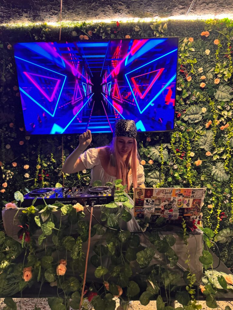 dj bar cerveza techno tecno electronica